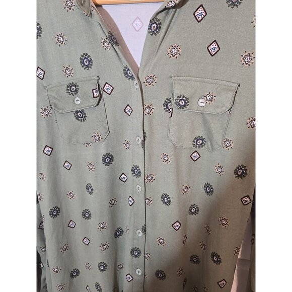 URBAN GIRL Olive Green With Design Long Sleeve Button Up Shirt Pockets Size M - Picture 3 of 11